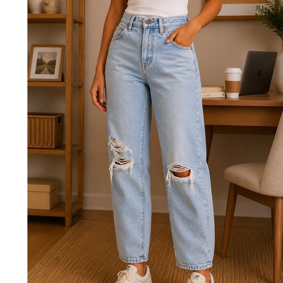 Madewell Denim - Madewell Perfect Vintage Jeans Light Wash Ripped Knee High Rise Straight Leg 28